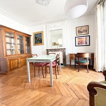 Eiffel Luxe Chic Tour Eiffel Apartment *